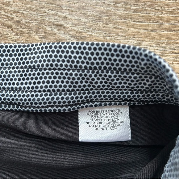 Peter Millar Athletic Golf Skort Women Sz Medium PullOn Black White Sun UPF 50+ - Picture 4 of 9